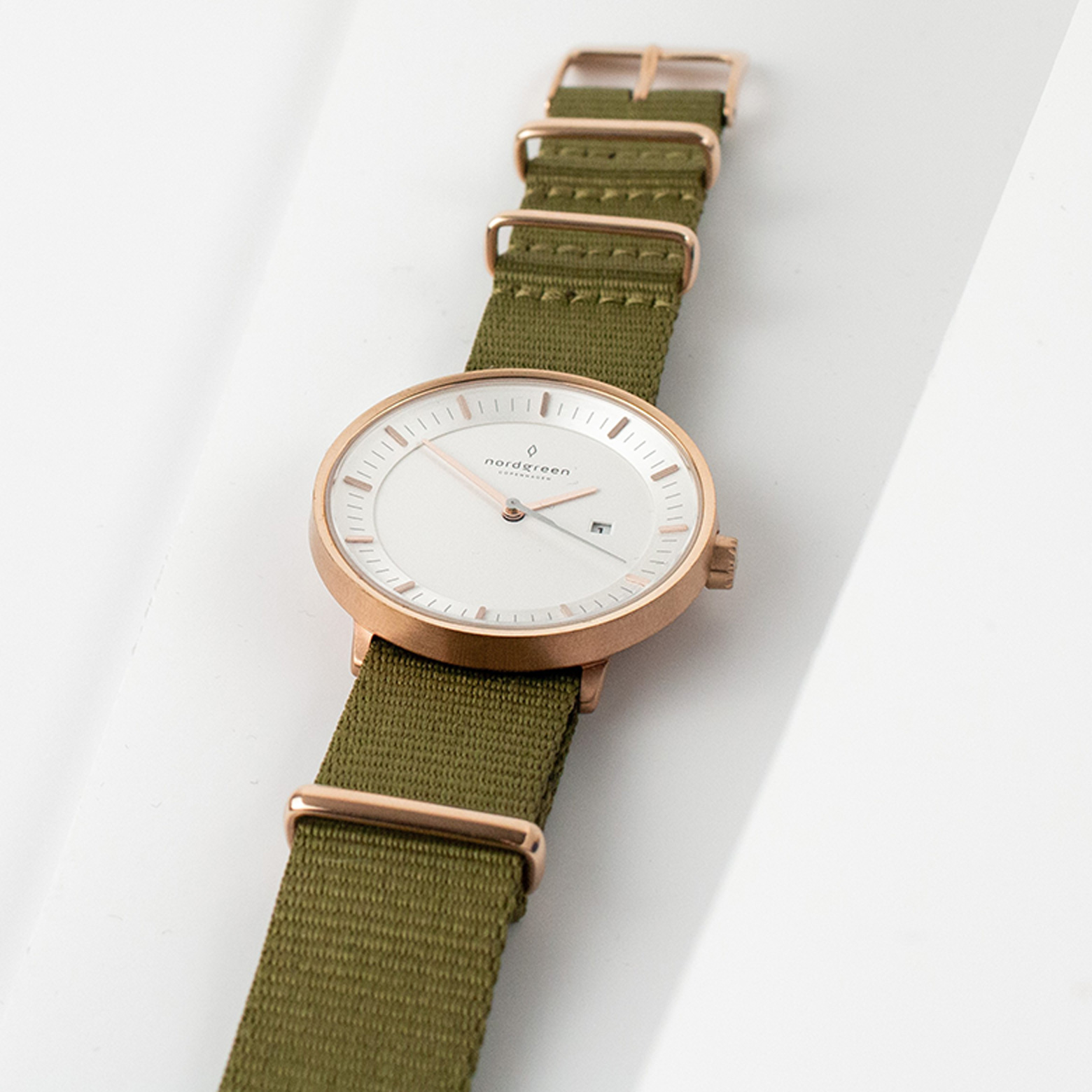 【PR】ノードグリーンのシンプルな腕時計 | コレ買ったブログ
